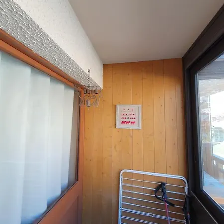 2 Pièce Appartement *