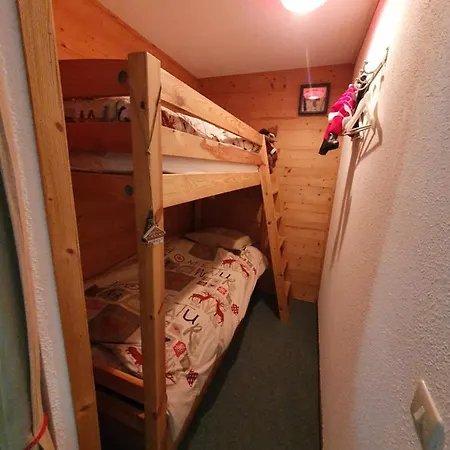 2 Pièce Appartement *