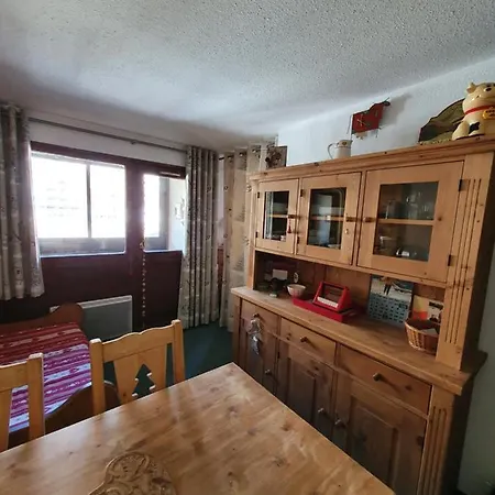 2 Piece Appartement